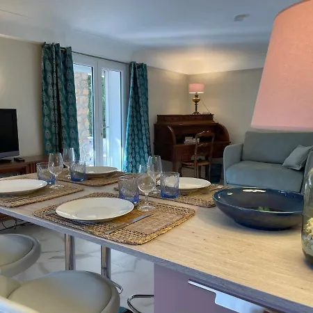 Rez-de-chaussée Dans Grand Jardin Provençal, à La Tatiana Apartamento Antibes