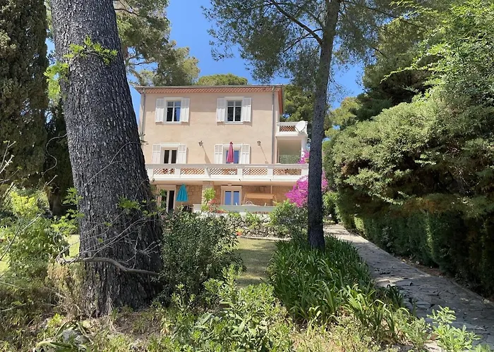 Apartman Rez-de-chaussee Dans Grand Jardin Provencal, A La Tatiana Antibes